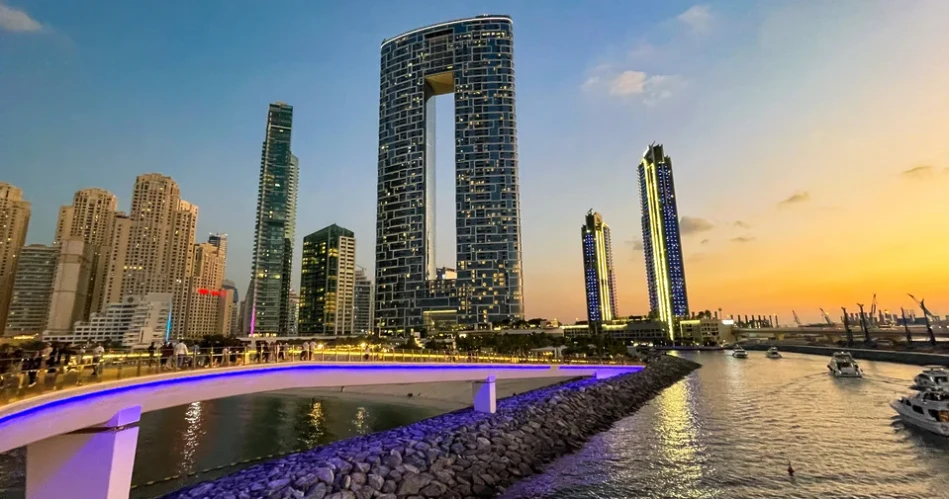 Old Dubai vs. New Dubai: A Contrast of History and Futuristic Skyline